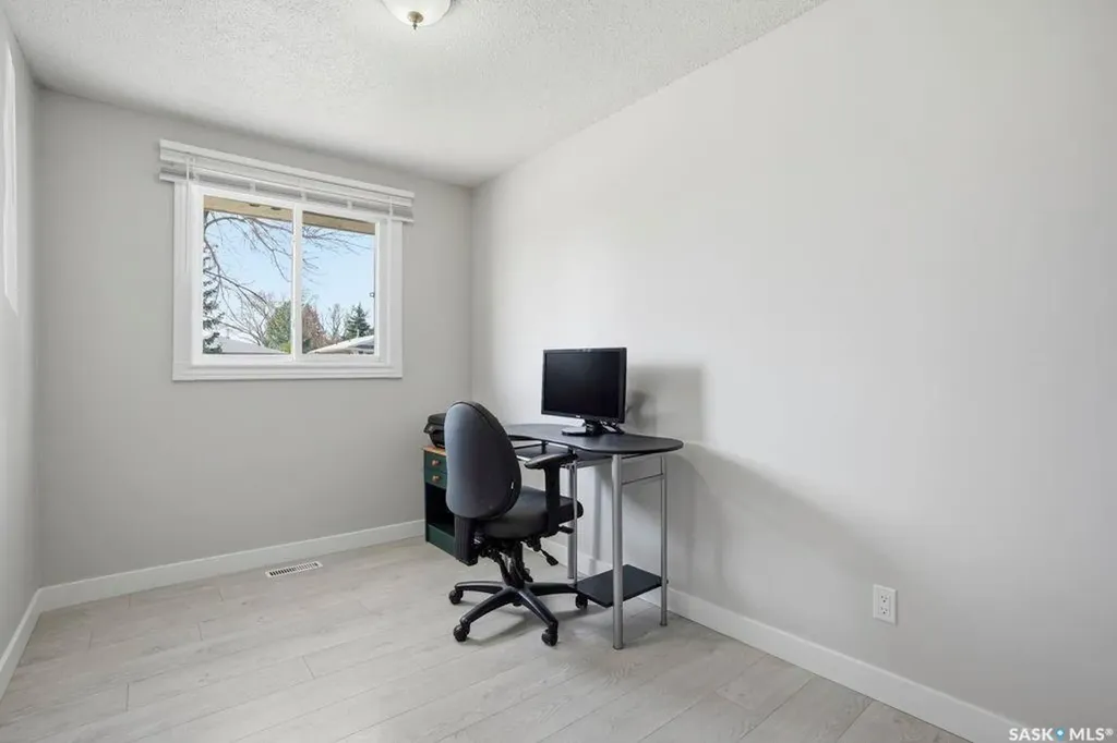 38 Cartier Crescent Saskatoon SK S7L 4L7