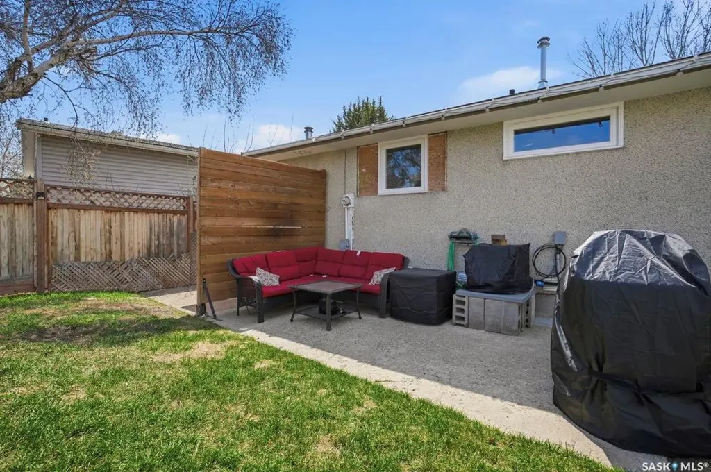 38 Cartier Crescent Saskatoon SK S7L 4L7