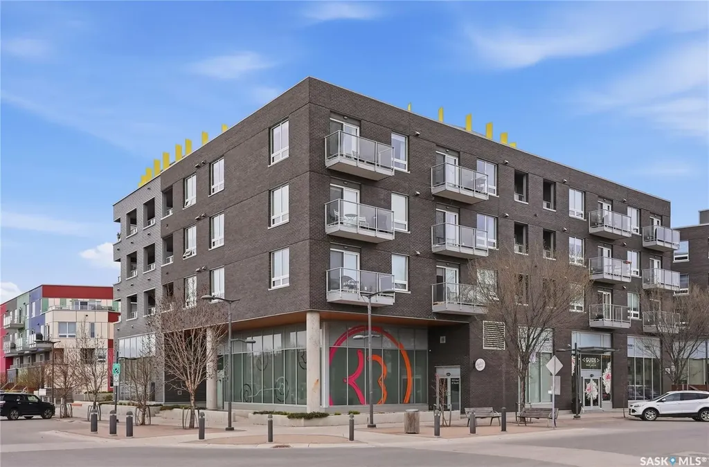 409 B Avenue S Saskatoon SK S7M 1M7