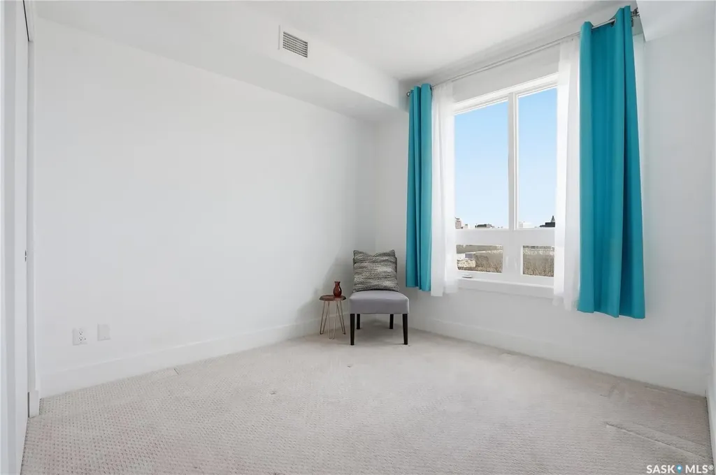 409 B Avenue S Saskatoon SK S7M 1M7