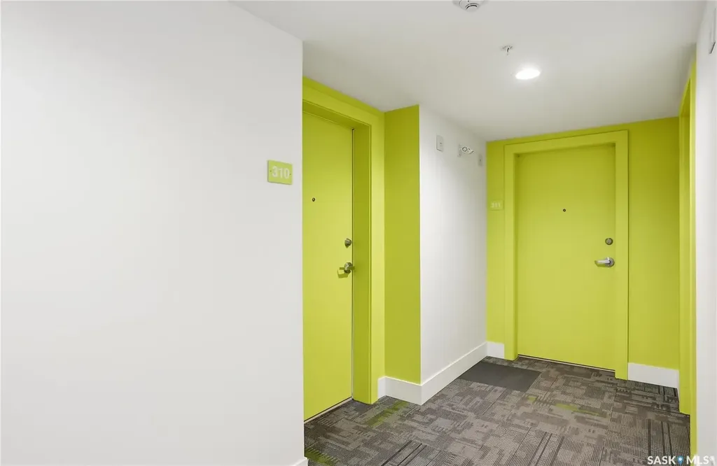 409 B Avenue S Saskatoon SK S7M 1M7