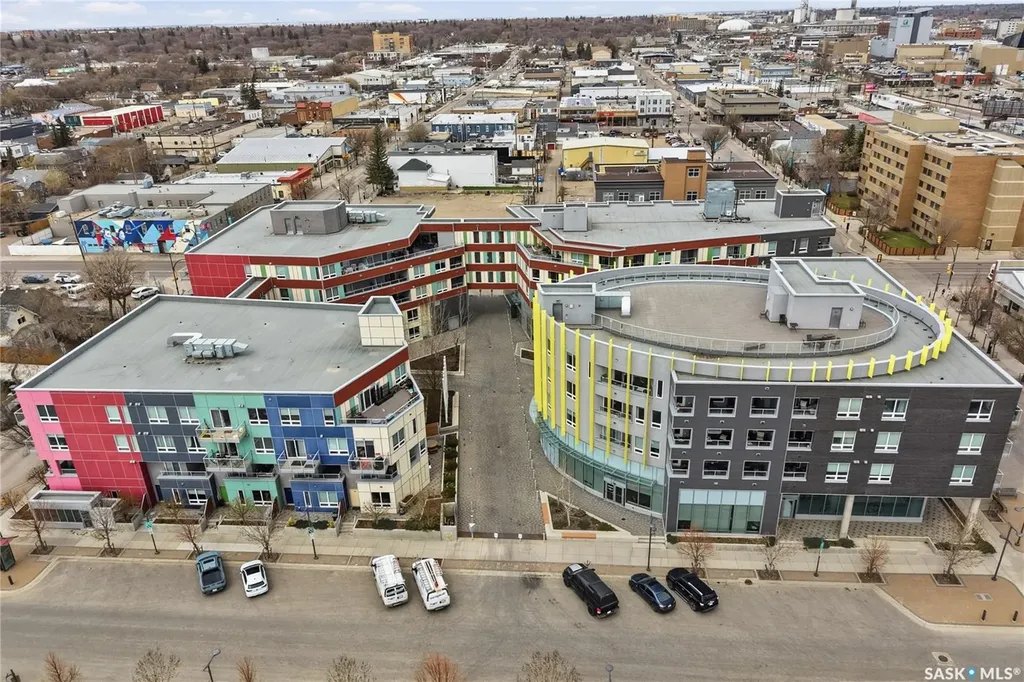 409 B Avenue S Saskatoon SK S7M 1M7