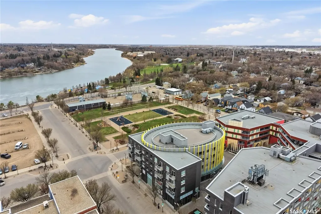 409 B Avenue S Saskatoon SK S7M 1M7
