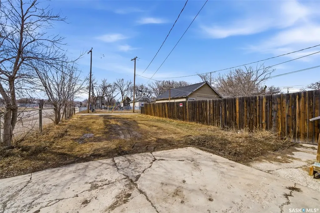 1578 Retallack Street Regina SK S4T 2J4