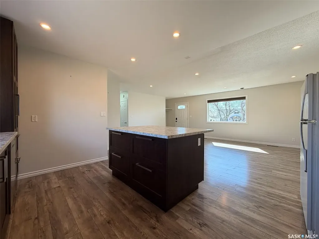 211 2nd Street S Cabri SK S0N 0J0