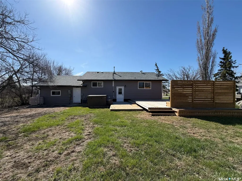 211 2nd Street S Cabri SK S0N 0J0