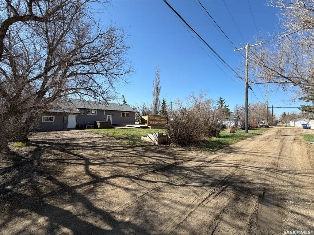 211 2nd Street S Cabri SK S0N 0J0