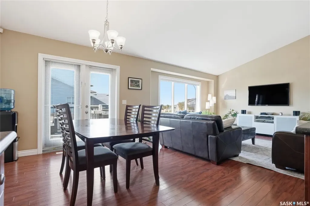 102 Keedwell Street Saskatoon SK S7W 1B4