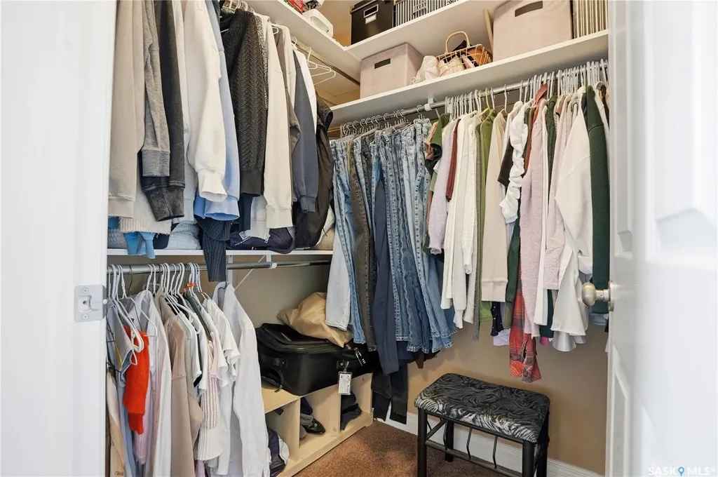 102 Keedwell Street Saskatoon SK S7W 1B4