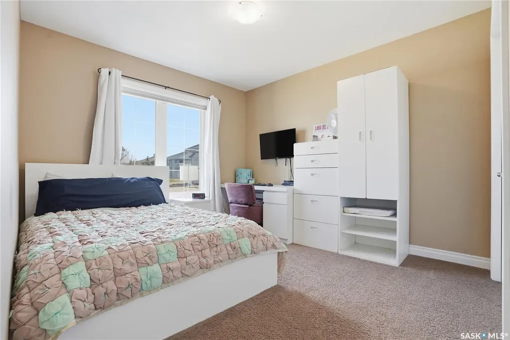 102 Keedwell Street Saskatoon SK S7W 1B4