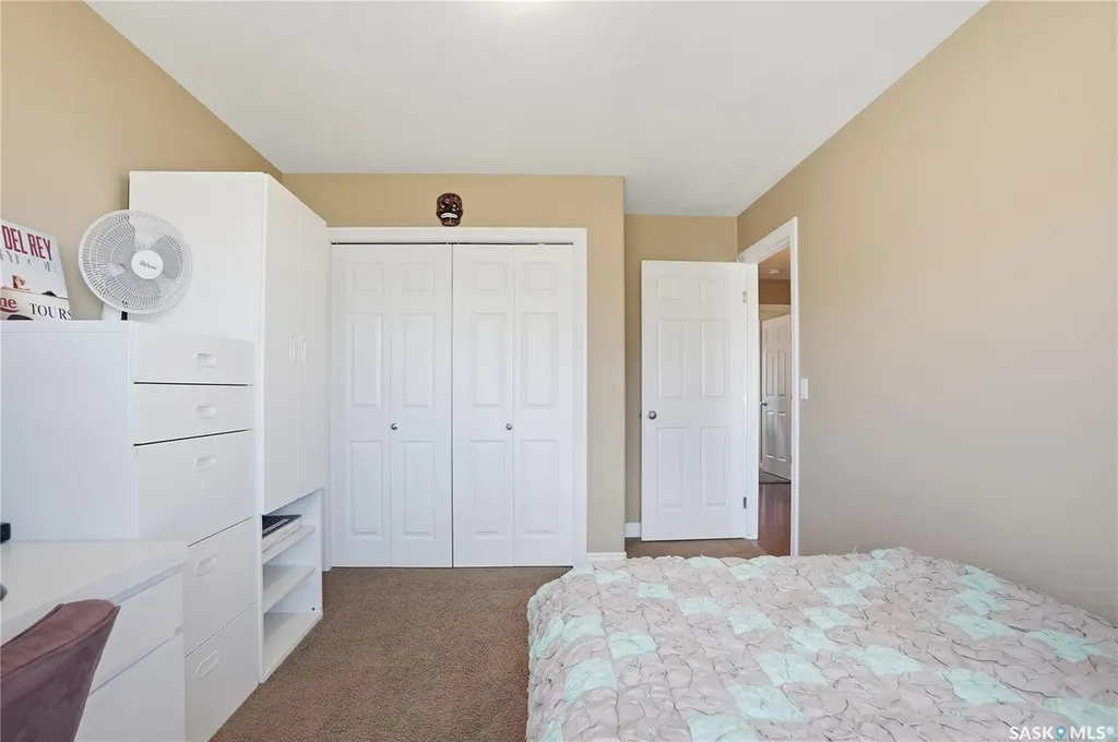 102 Keedwell Street Saskatoon SK S7W 1B4