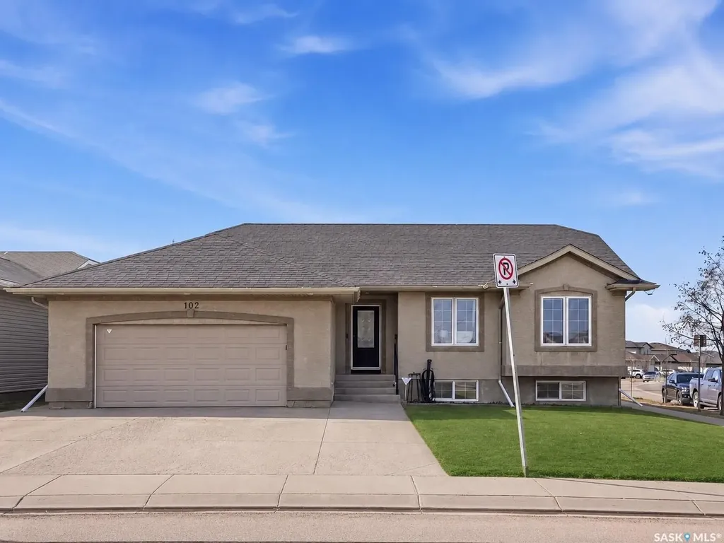 102 Keedwell Street Saskatoon SK S7W 1B4