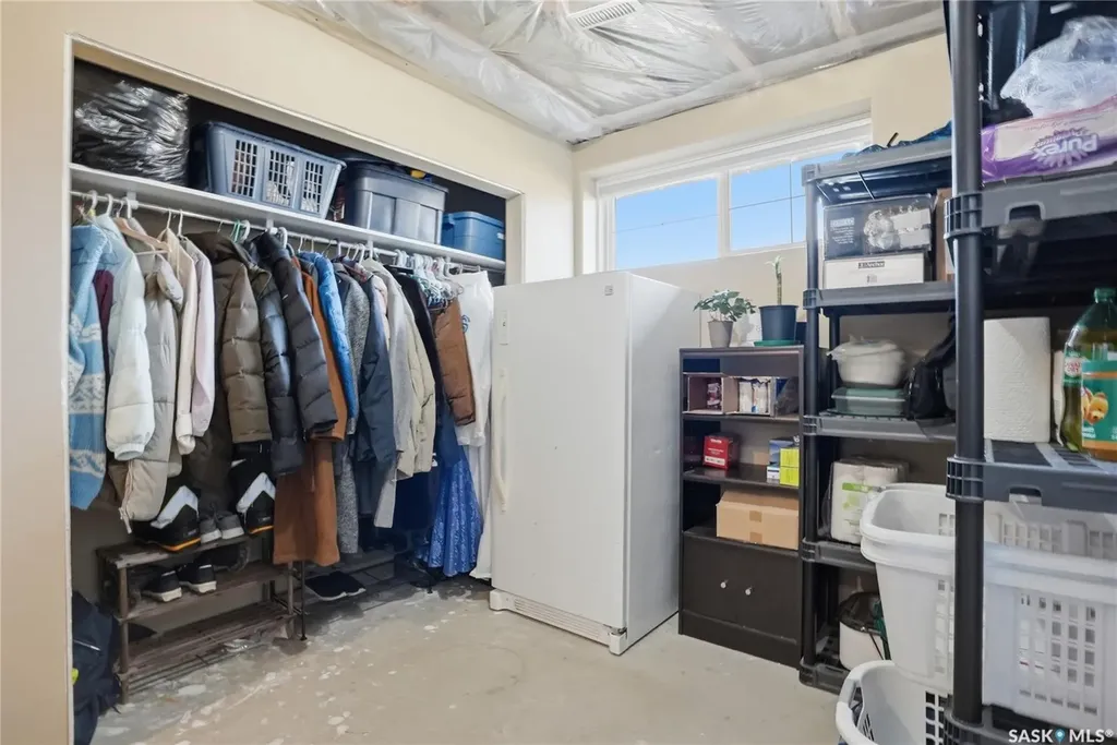 102 Keedwell Street Saskatoon SK S7W 1B4