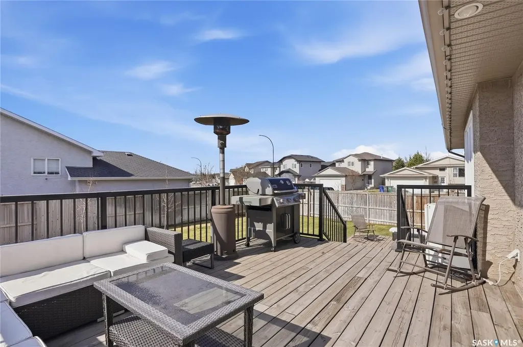 102 Keedwell Street Saskatoon SK S7W 1B4