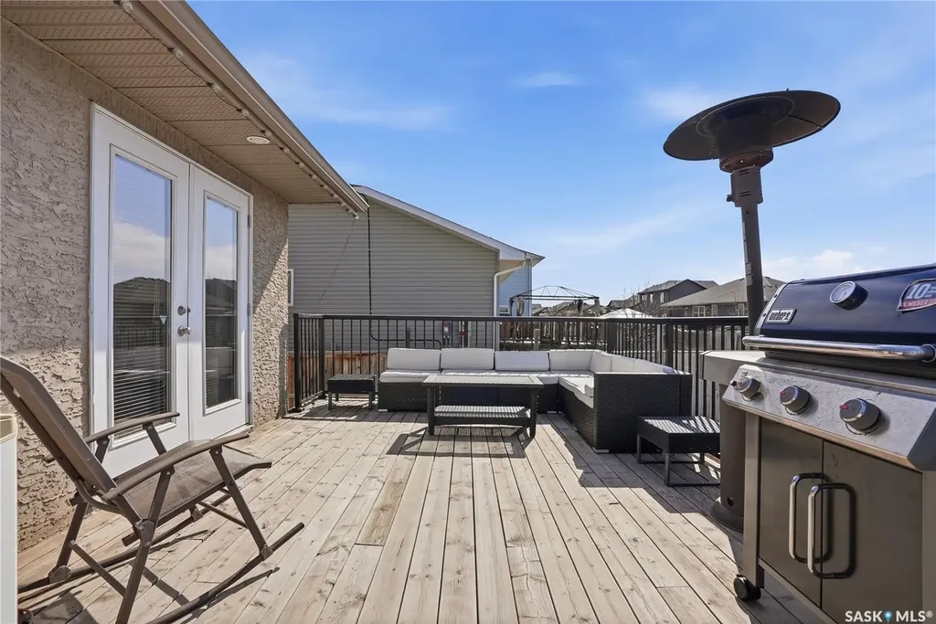 102 Keedwell Street Saskatoon SK S7W 1B4
