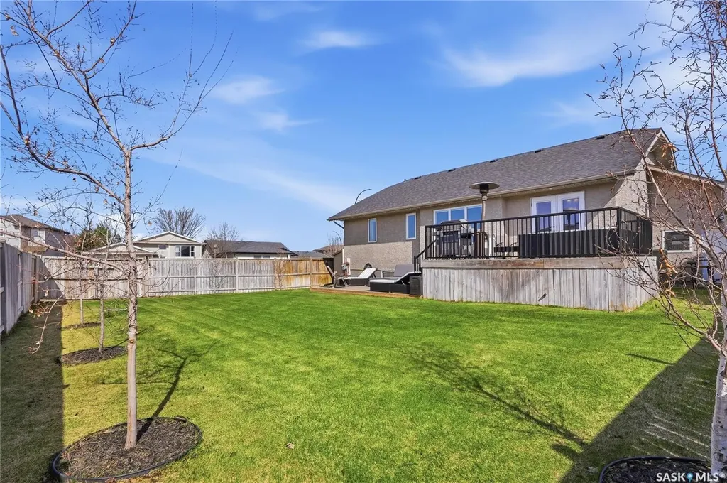 102 Keedwell Street Saskatoon SK S7W 1B4