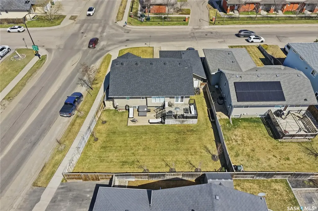 102 Keedwell Street Saskatoon SK S7W 1B4