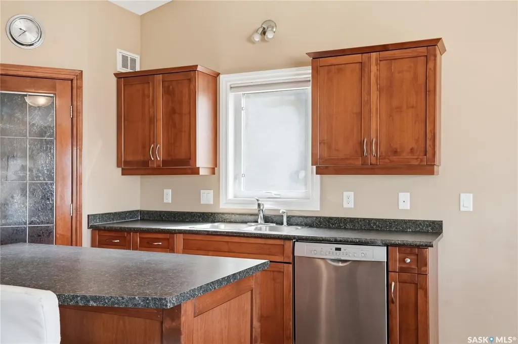 102 Keedwell Street Saskatoon SK S7W 1B4