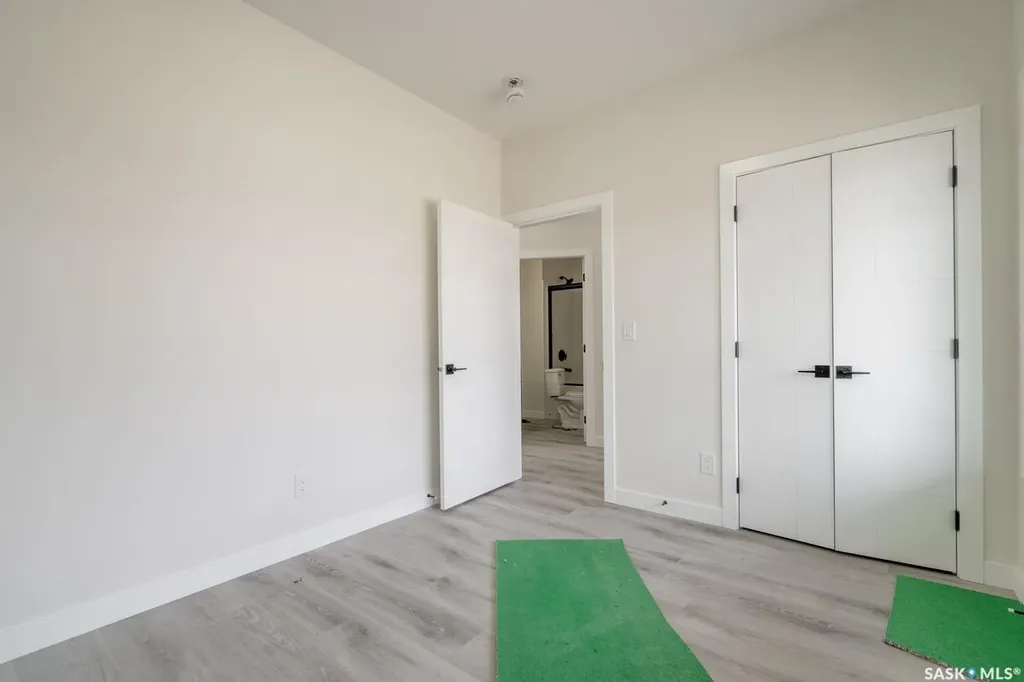 1142 Poley Street N Regina SK S4R 8H3