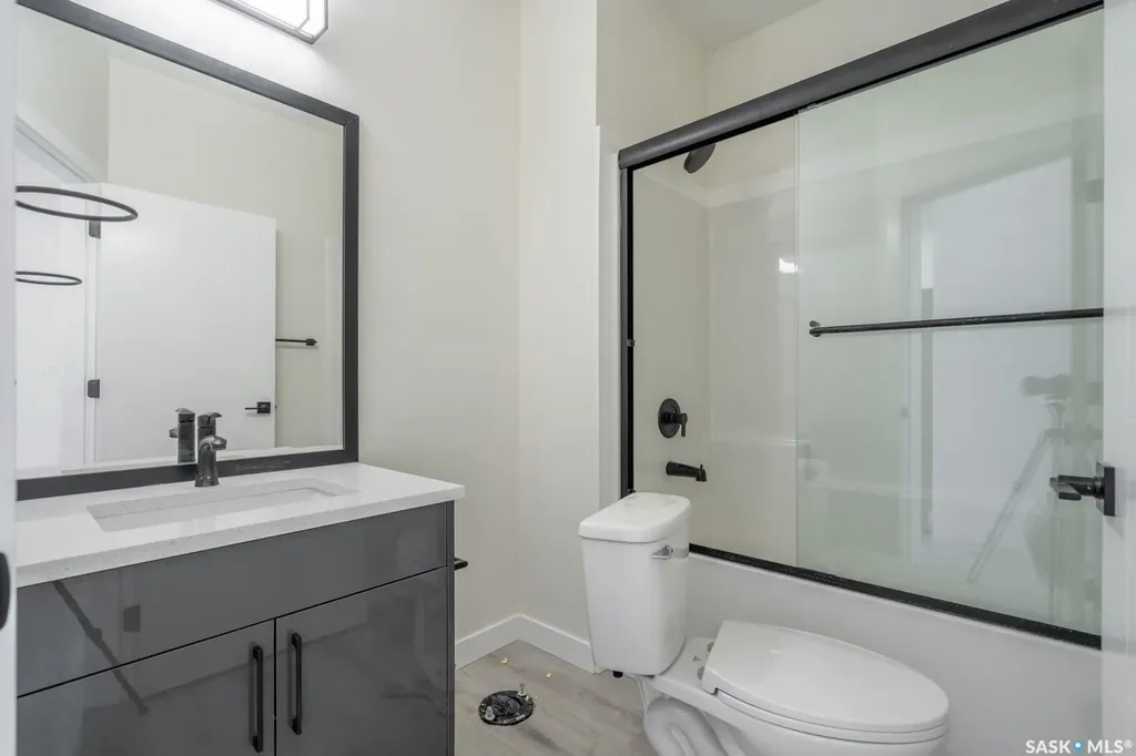 1142 Poley Street N Regina SK S4R 8H3