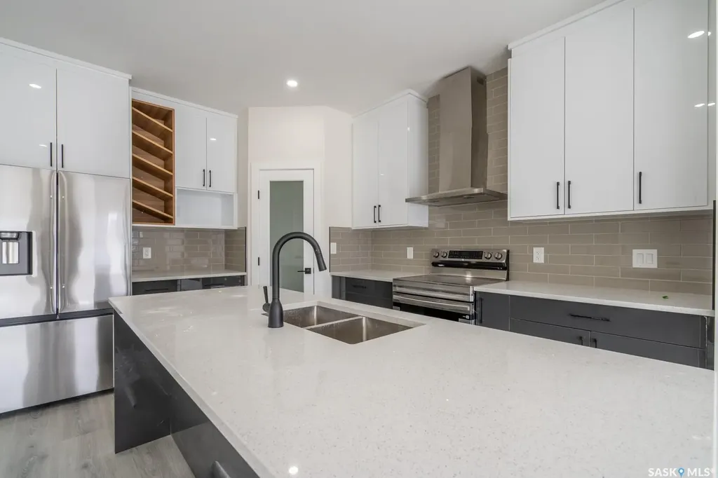 1142 Poley Street N Regina SK S4R 8H3