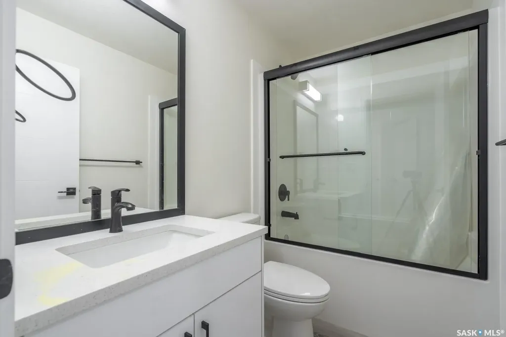 1142 Poley Street N Regina SK S4R 8H3