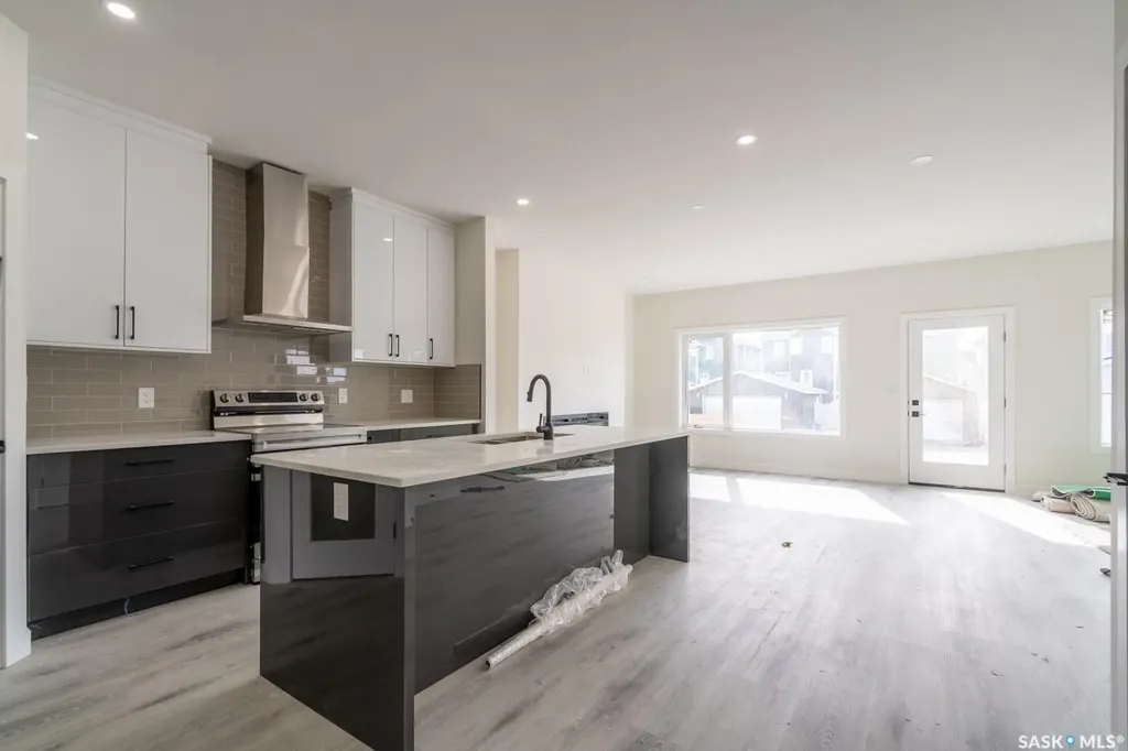 1142 Poley Street N Regina SK S4R 8H3