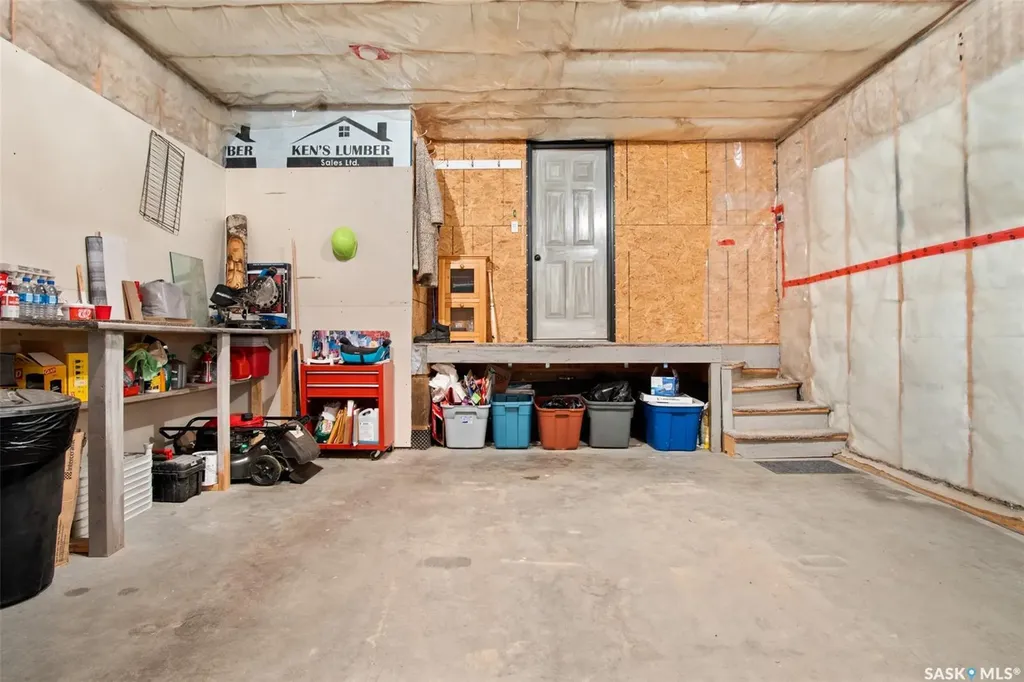 106 2nd Avenue N Lucky Lake SK S0L 1Z0