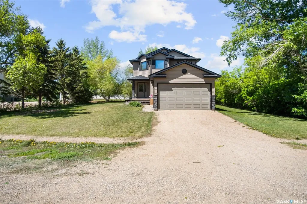 106 2nd Avenue N Lucky Lake SK S0L 1Z0