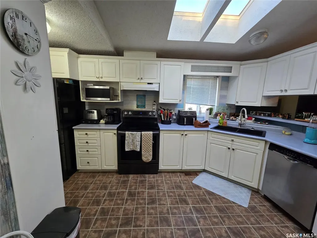38 Prairie Sun Court Swift Current SK S9H 3X3