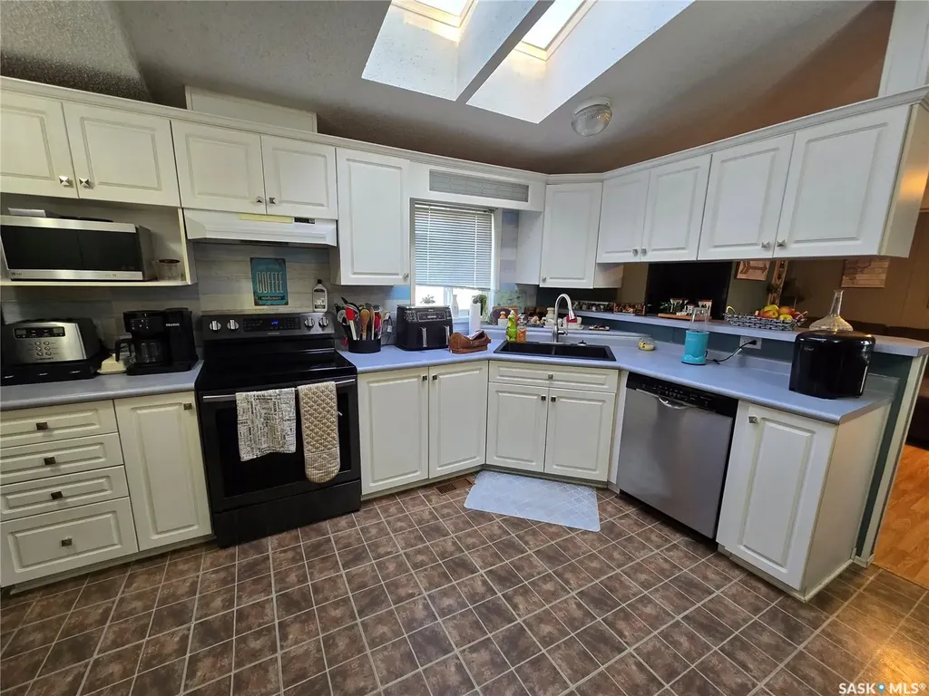 38 Prairie Sun Court Swift Current SK S9H 3X3