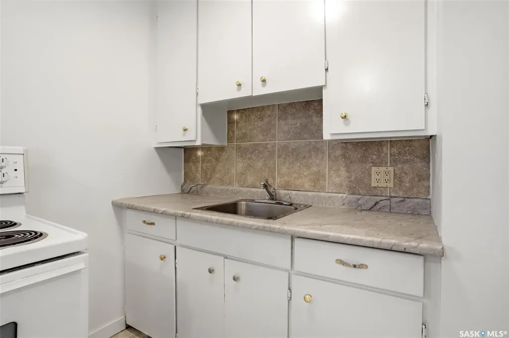 4015 2nd Avenue Regina SK S4T 0B3