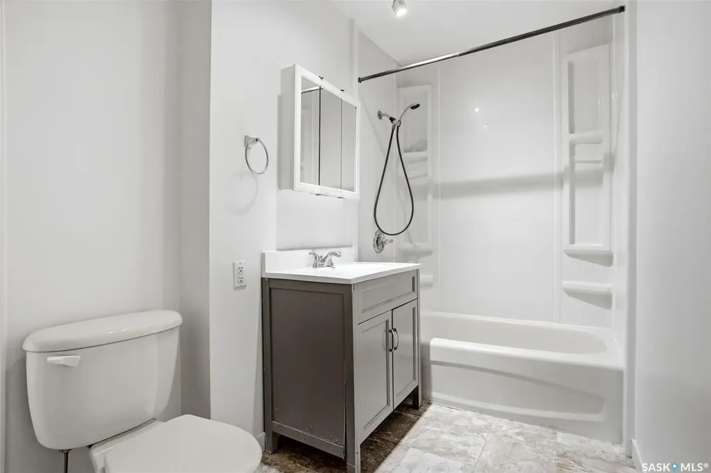 4015 2nd Avenue Regina SK S4T 0B3