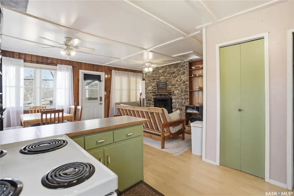 228A Green Avenue Regina Beach SK S0G 4C0