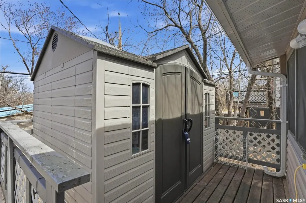 228A Green Avenue Regina Beach SK S0G 4C0