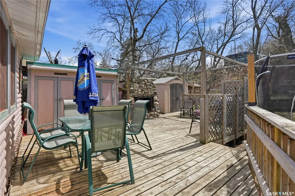 228A Green Avenue Regina Beach SK S0G 4C0