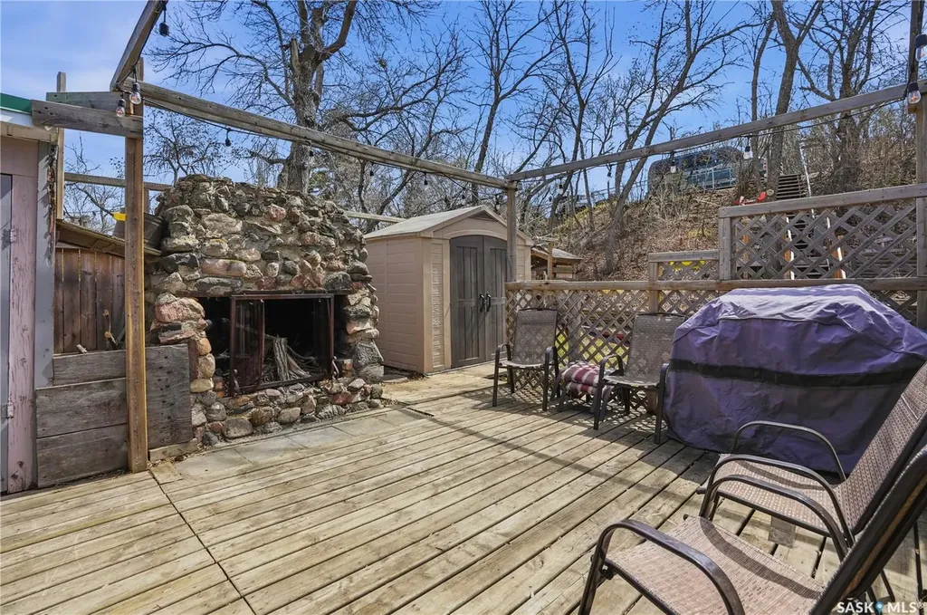 228A Green Avenue Regina Beach SK S0G 4C0