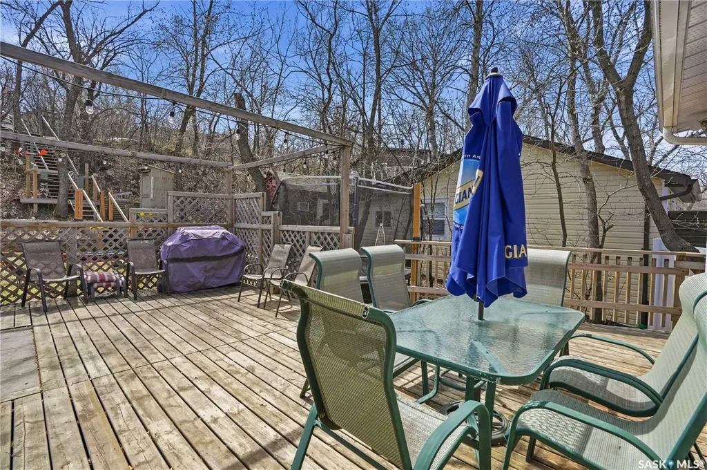 228A Green Avenue Regina Beach SK S0G 4C0