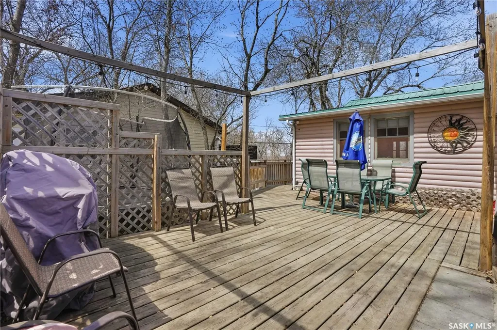 228A Green Avenue Regina Beach SK S0G 4C0