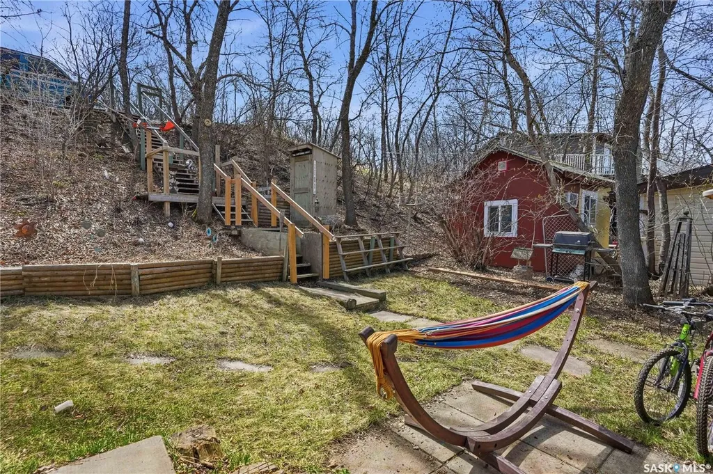 228A Green Avenue Regina Beach SK S0G 4C0