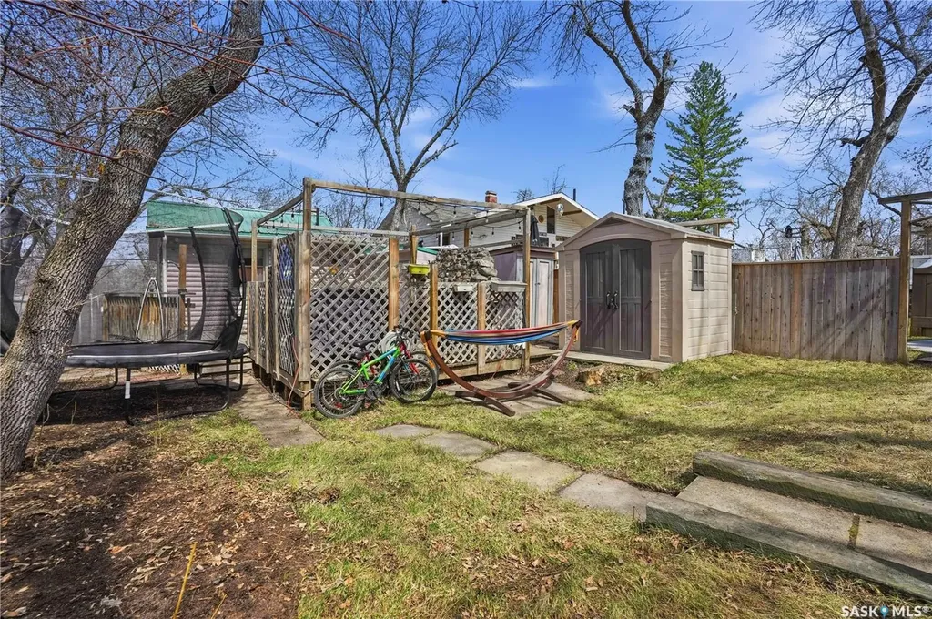 228A Green Avenue Regina Beach SK S0G 4C0