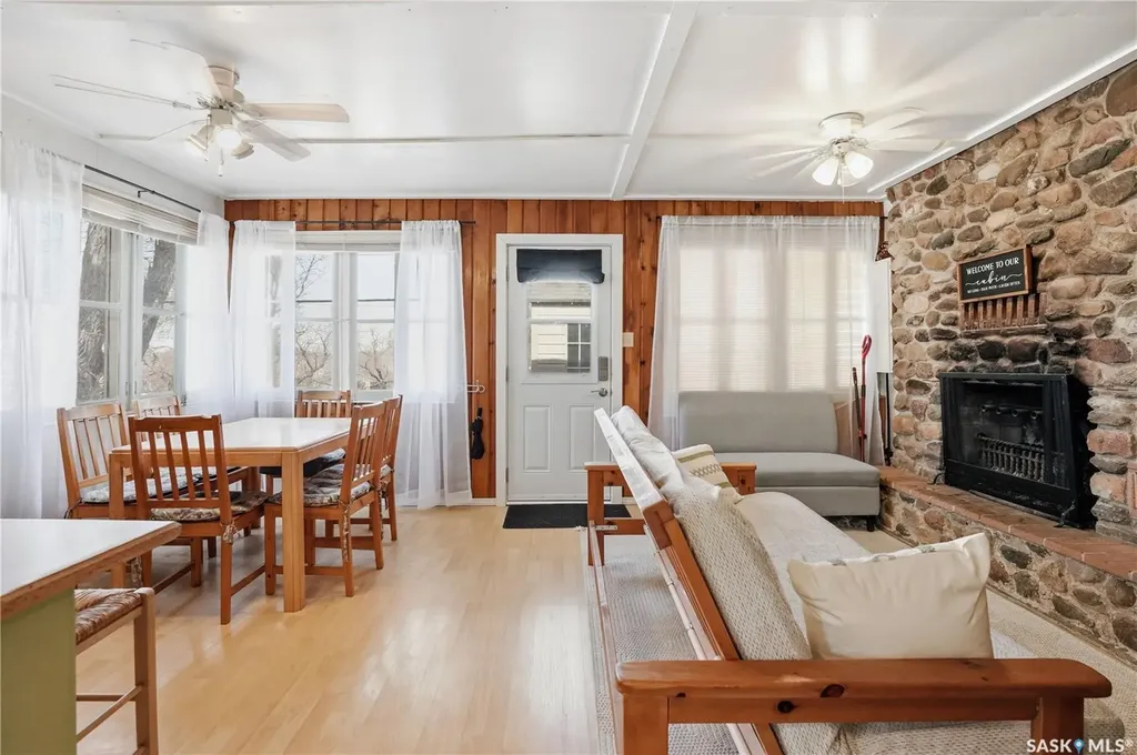 228A Green Avenue Regina Beach SK S0G 4C0