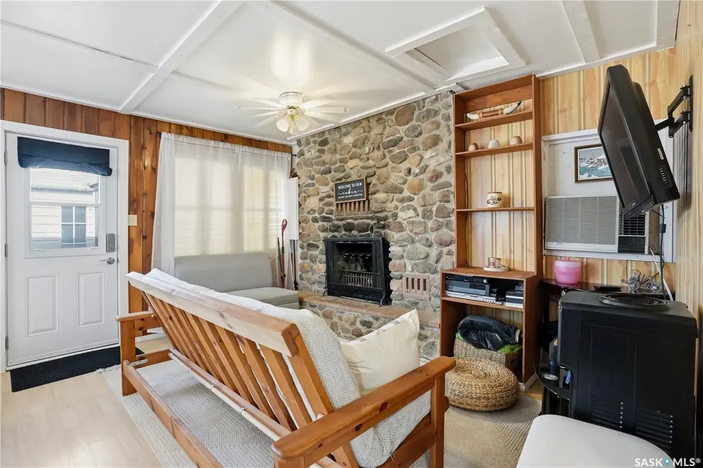 228A Green Avenue Regina Beach SK S0G 4C0