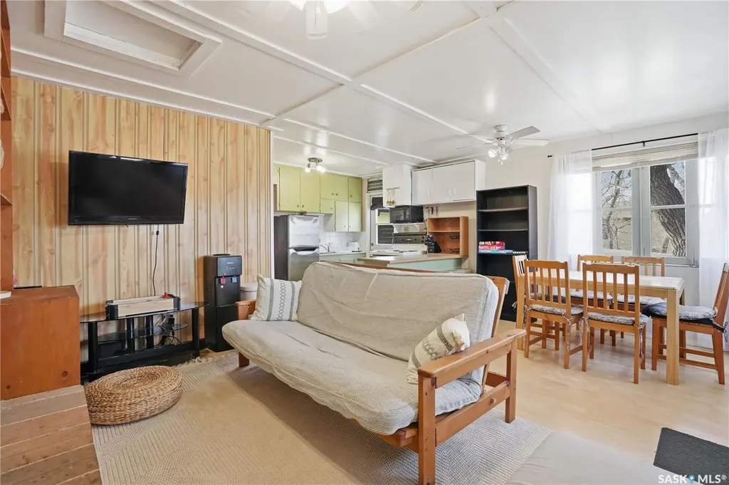228A Green Avenue Regina Beach SK S0G 4C0
