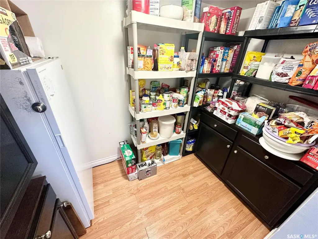 212 Foster Street Weyburn SK S4H 0R1