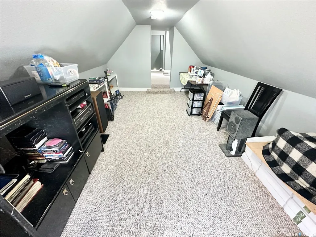 212 Foster Street Weyburn SK S4H 0R1