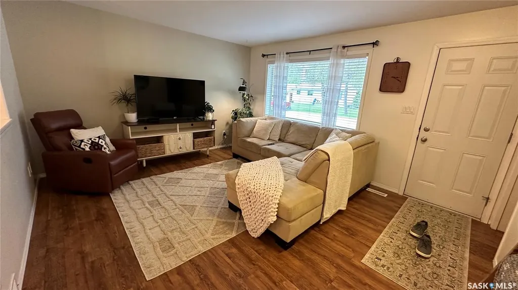 807 107th Avenue Tisdale SK S0E 1T0