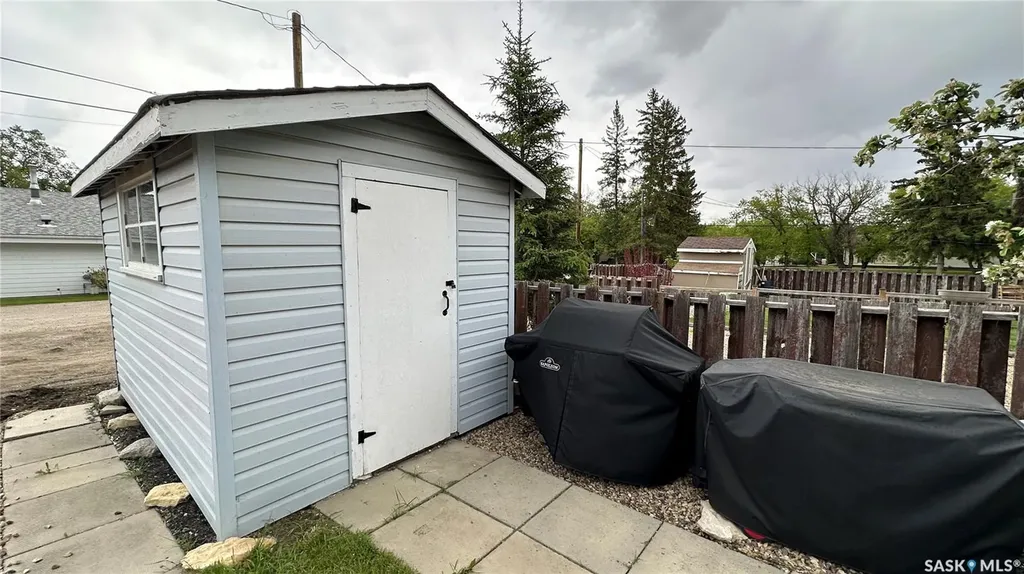 807 107th Avenue Tisdale SK S0E 1T0
