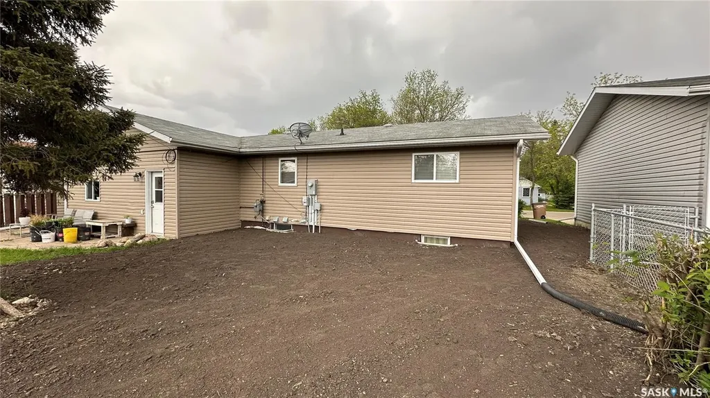 807 107th Avenue Tisdale SK S0E 1T0
