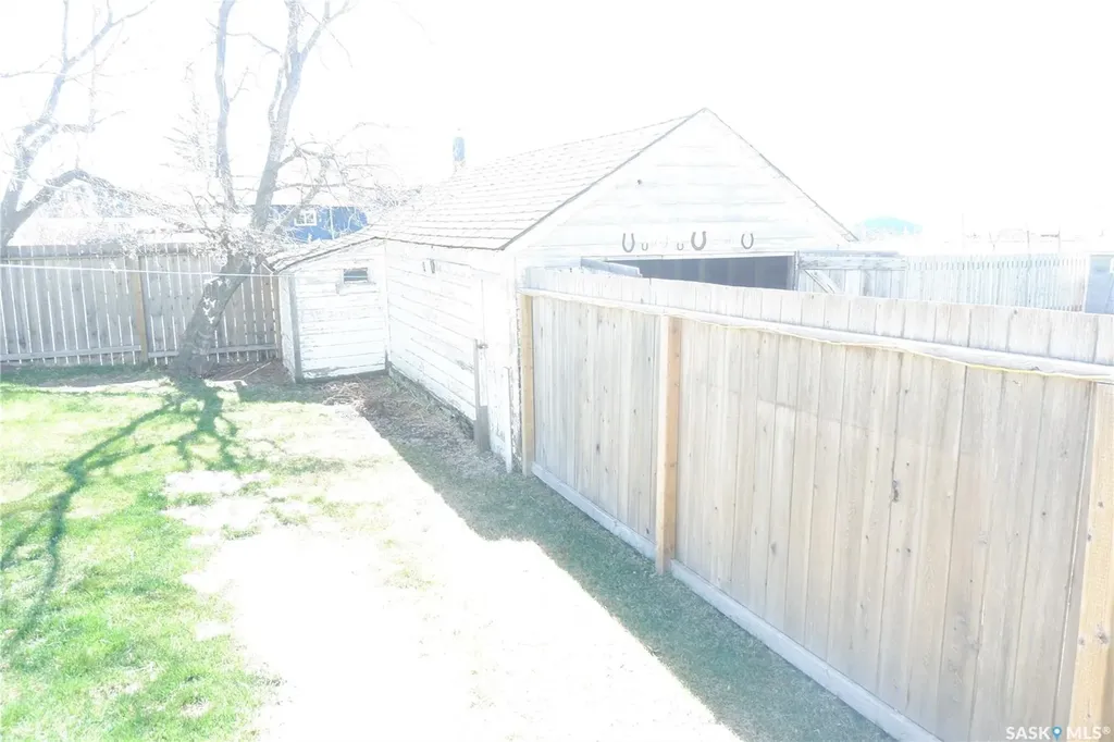 110 Railway Avenue E Eyebrow SK S0H 1L0